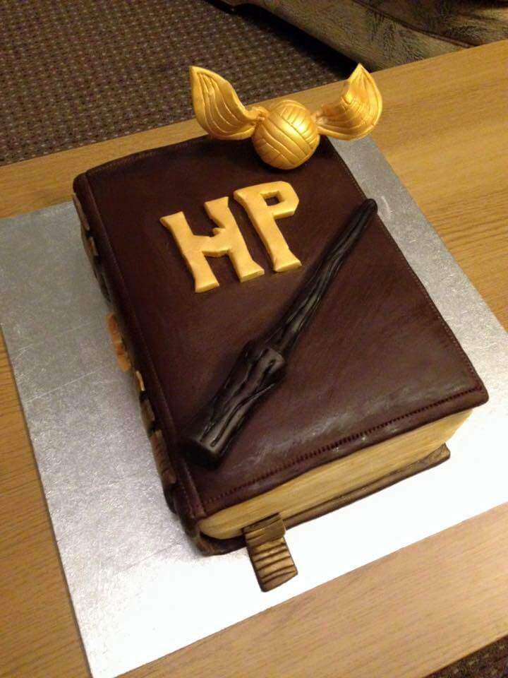 Harry Potter cake