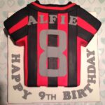 football-shirt-cake