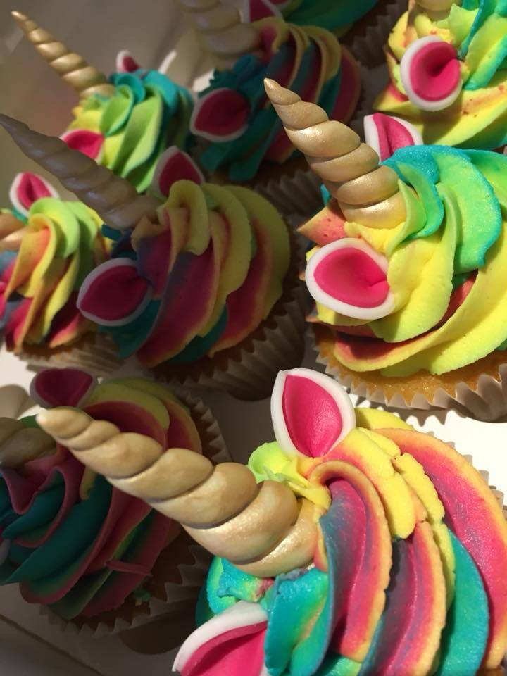 Cake makers and decorators based in Elgin, Moray Lily Rose Cakes